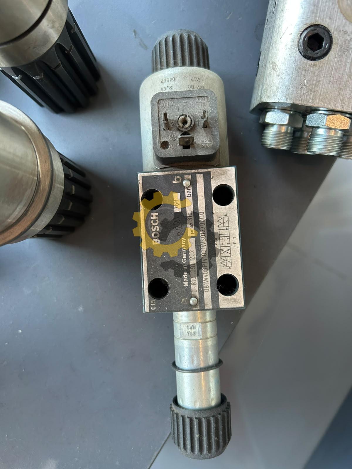 BOSCH 0 810 091 202 DIRECTIONAL CONTROL VALVE